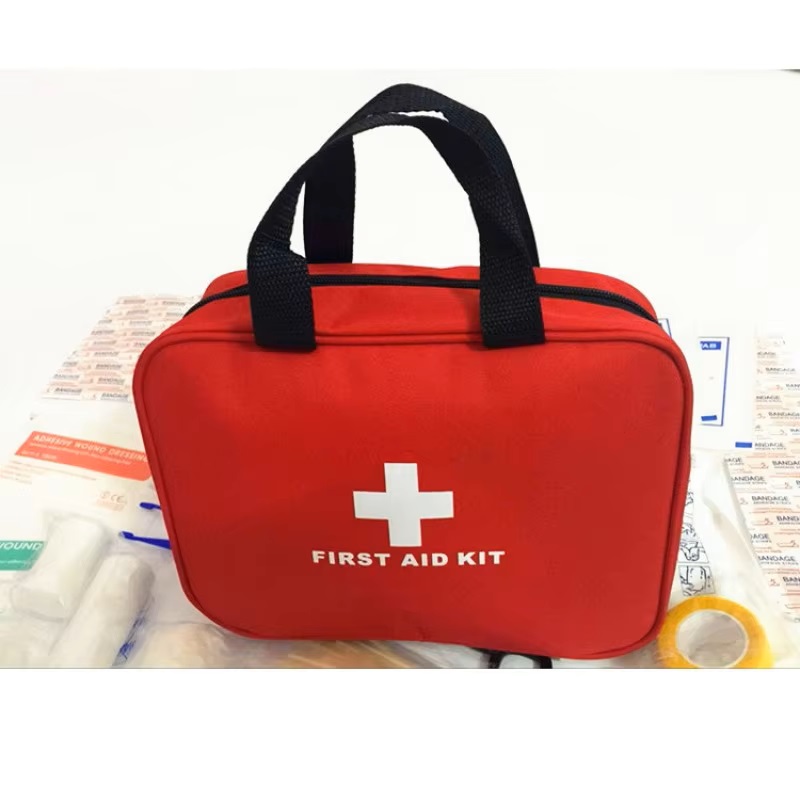 콤팩트하고 가벼운 가방이 포함된 구급상자, 가정/차량  - First Aid Travel Kit 리뷰 및 가격