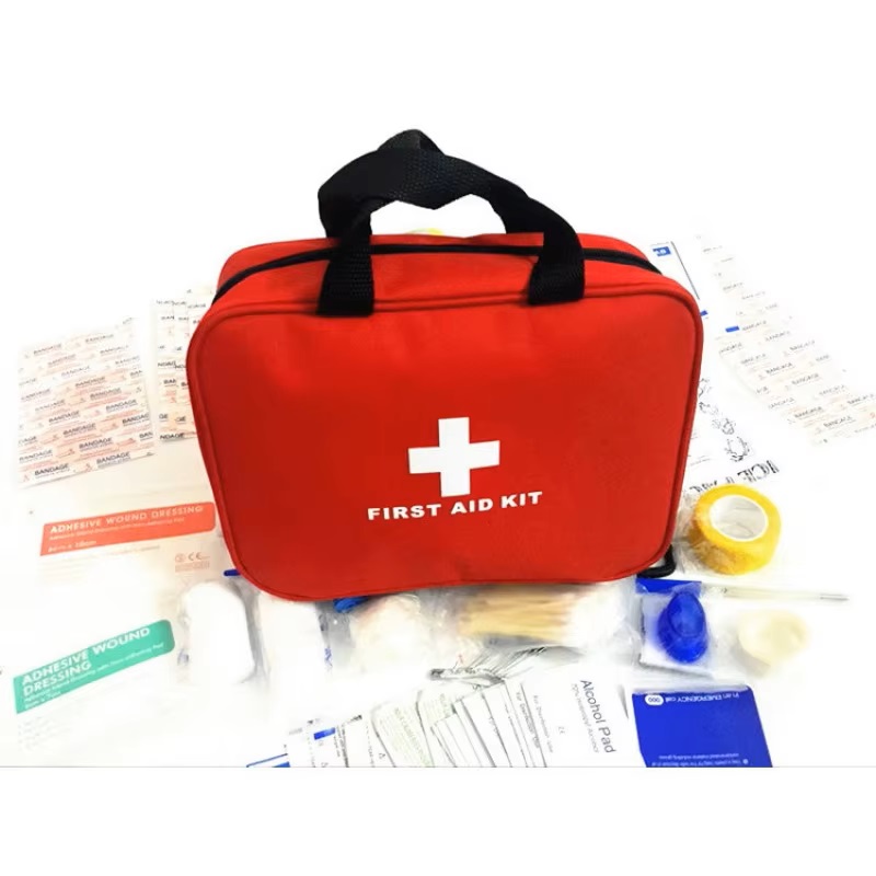 콤팩트하고 가벼운 가방이 포함된 구급상자, 가정/차량  - First Aid Travel Kit 리뷰 및 가격